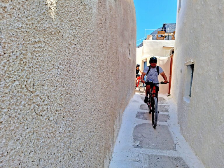 2. Eco-bikes Santorini half day 5