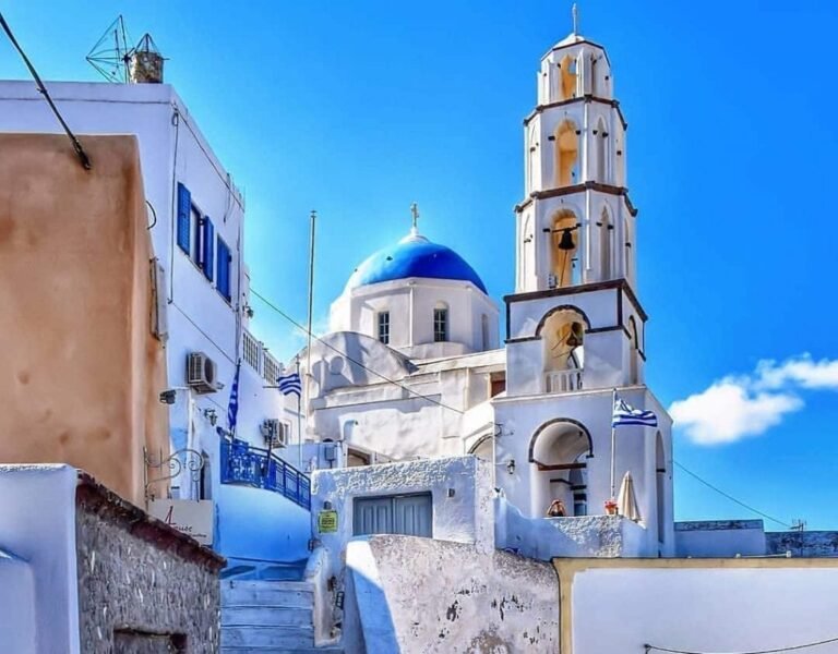 2. Half day Semi-private Santorini Highlight tour 3