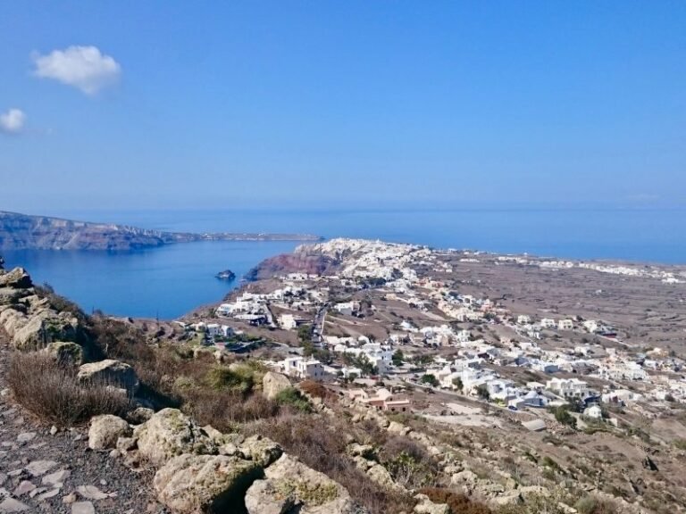 4. Hiking Imerovigli-Oia 2